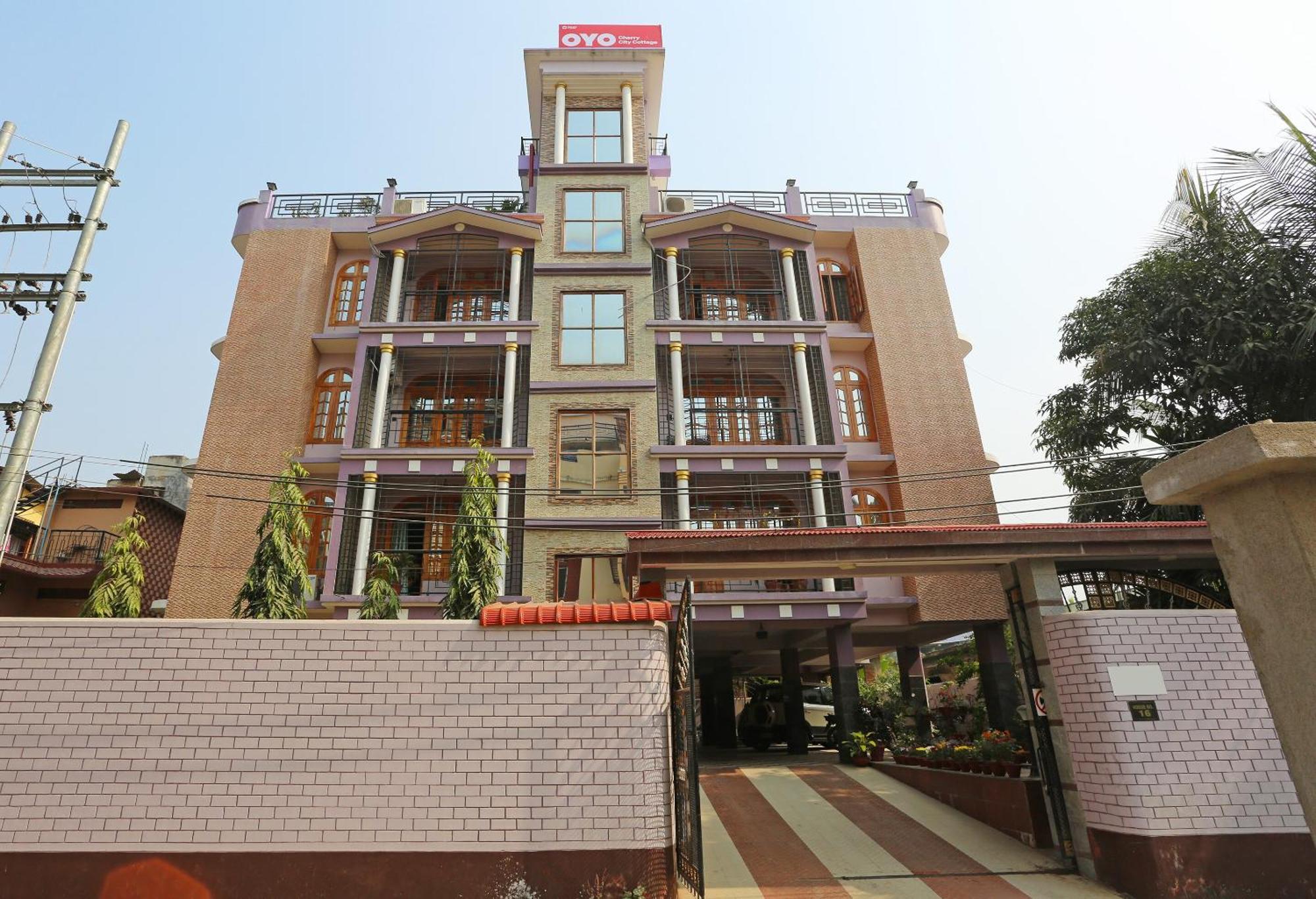 Super Hotel O Cherry City Cottage Dispur Bagian luar foto