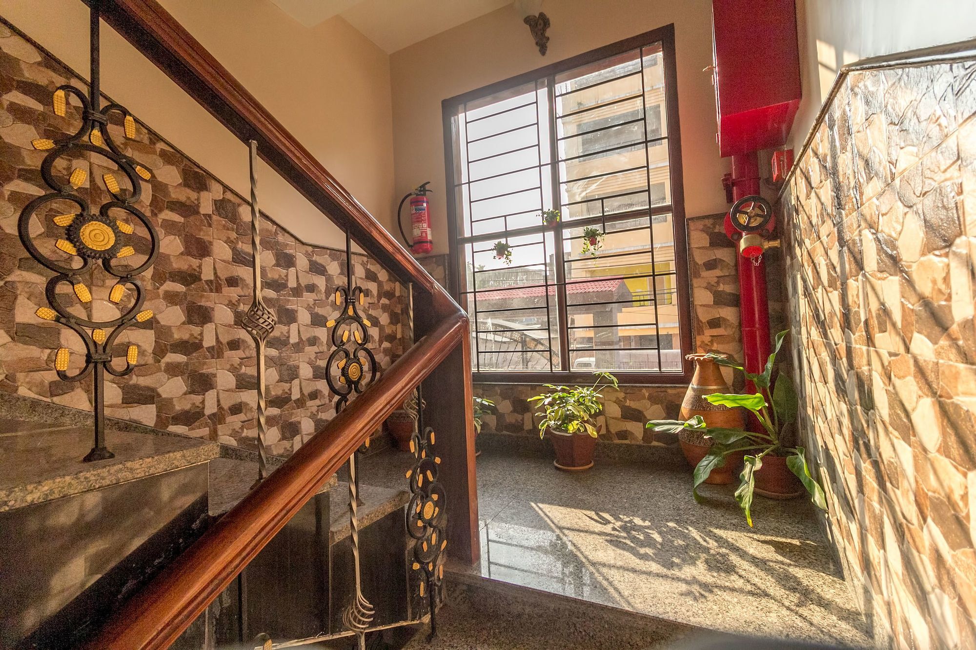 Super Hotel O Cherry City Cottage Dispur Bagian luar foto