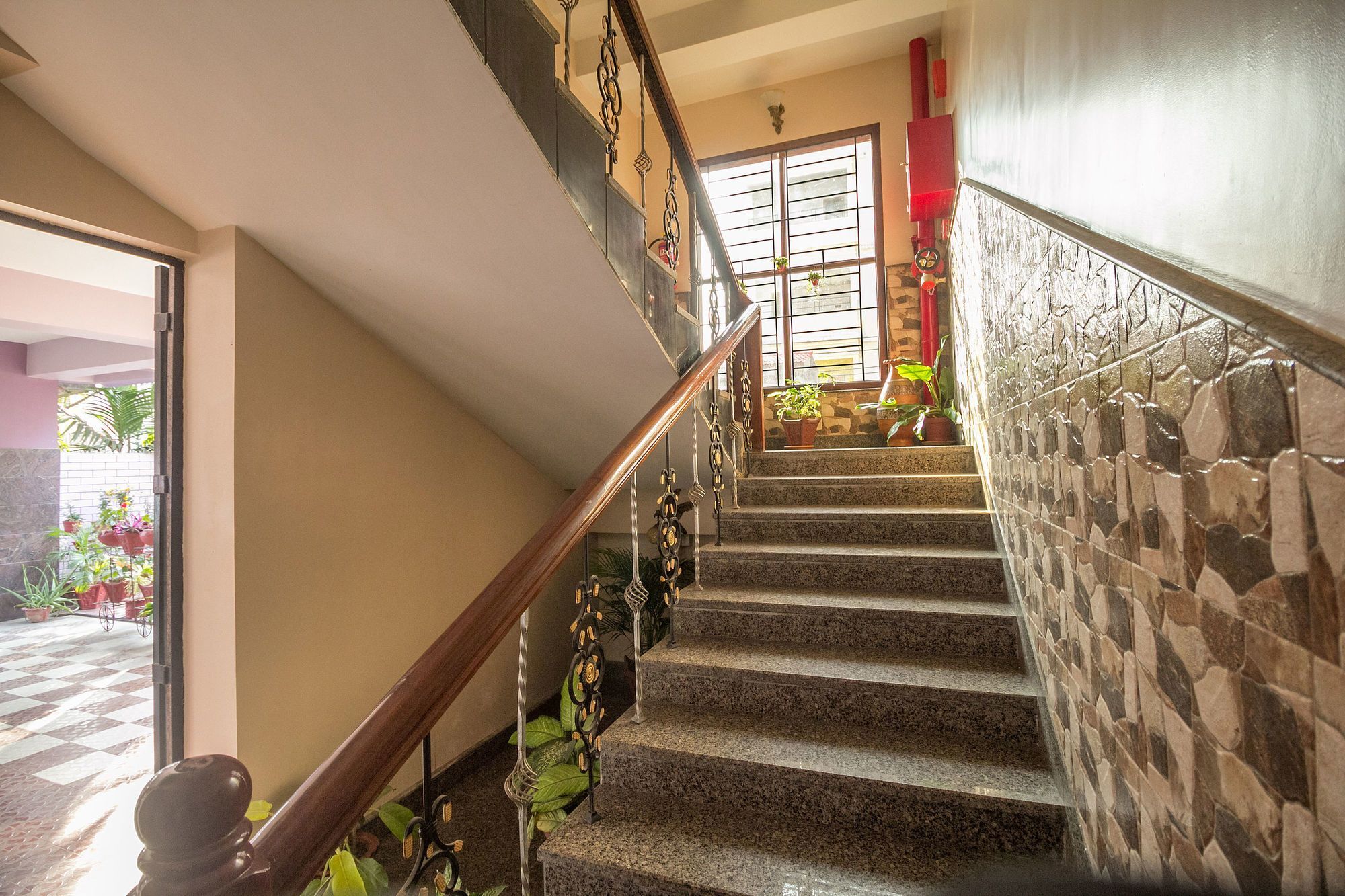 Super Hotel O Cherry City Cottage Dispur Bagian luar foto